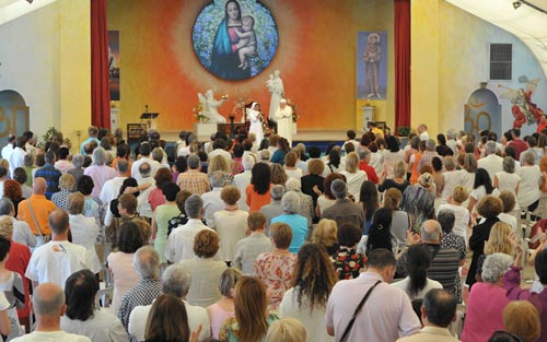 Suor Sheela nel Palatenda di Anima Universale