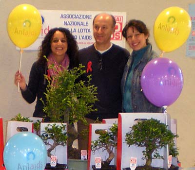 Volontari di Anima Universale per BONSAI ANLAIDS Volontari di Anima Universale per BONSAI ANLAIDS